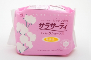 KOBAYASHI "Pure Cotton" Ежедневные гигиенические прокладки (для трусиков танга) 20 шт. ― Японская косметика в Краснодаре