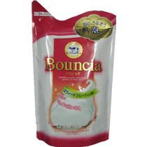 COW BRAND "Bouncia" Увлажняющее мыло для тела со сливками и коллагеном с ароматом сладких фруктов  (сменная упаковка) 450 мл ― Японская косметика в Краснодаре