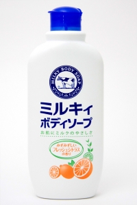 COW BRAND "Milky Body" Молочное мыло для тела с аминокислотами шелка и ароматом свежести  300 мл ― Японская косметика в Краснодаре